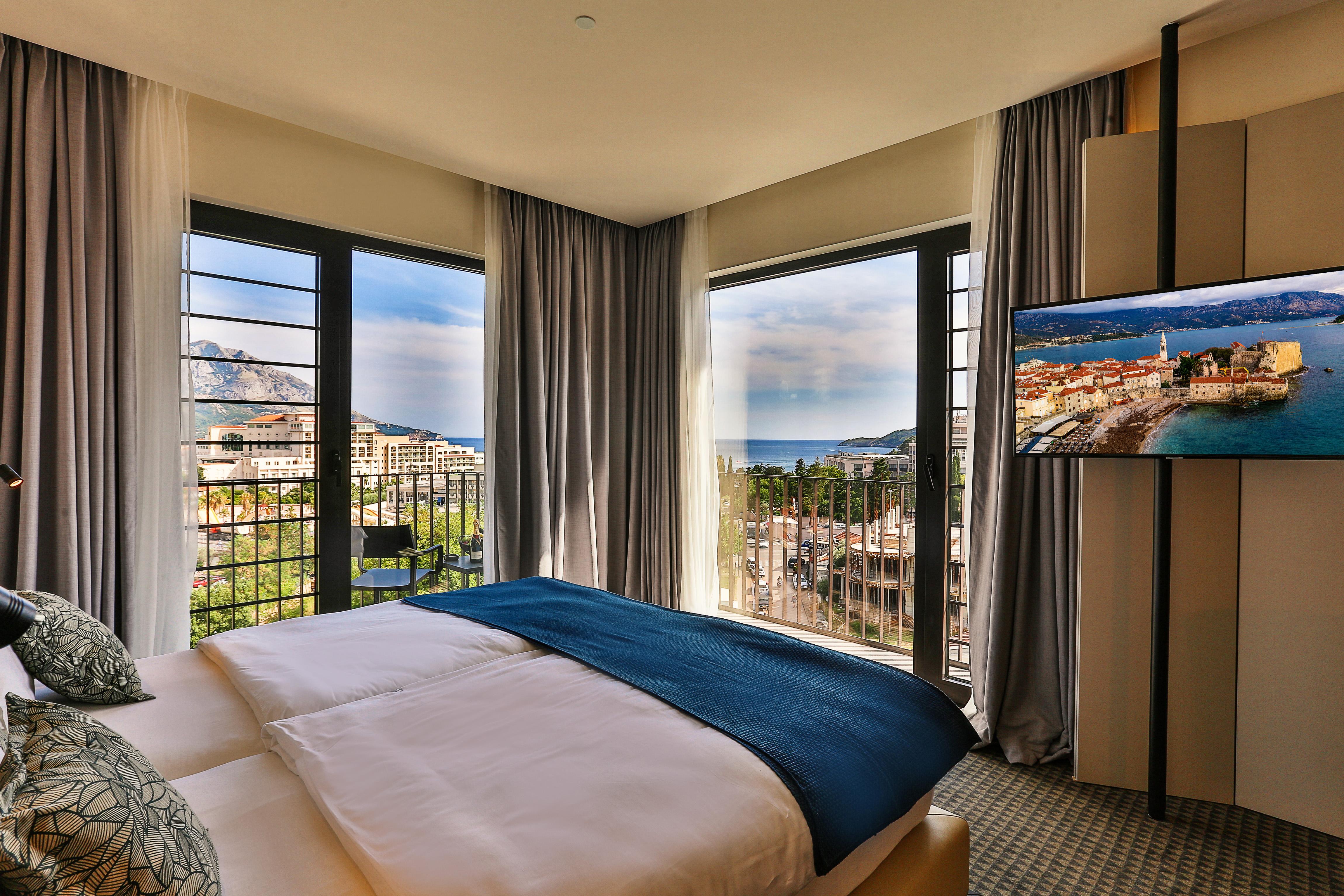 Hotel Kalos Budva Buitenkant foto